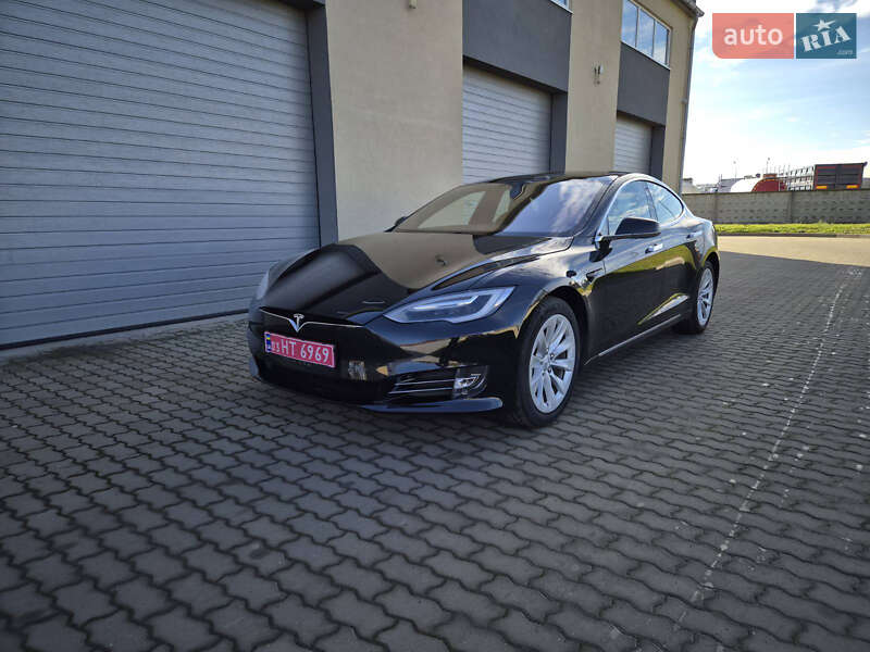Лифтбек Tesla Model S 2017 в Радехове фото 3 Лифтбек Tesla Model S 2017 в Радехове