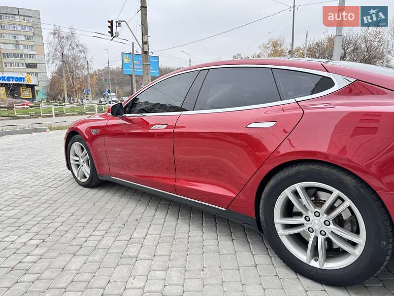 Лифтбек Tesla Model S 2014 в Полтаве фото 12 Лифтбек Tesla Model S 2014 в Полтаве