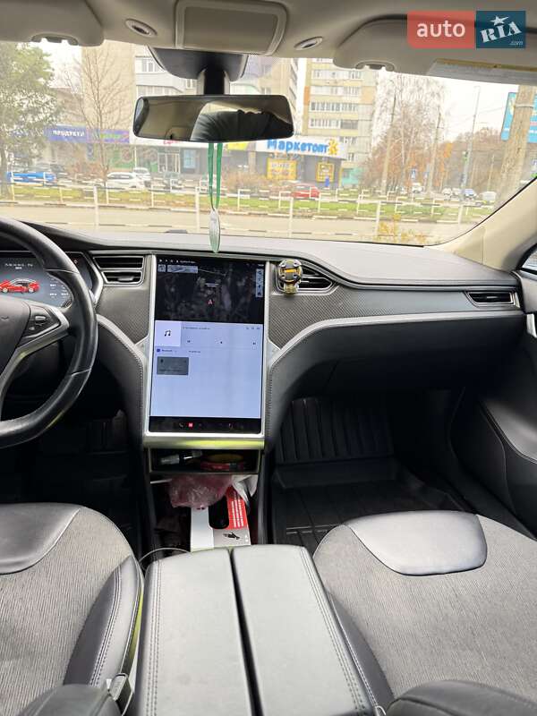 Лифтбек Tesla Model S 2014 в Полтаве фото 52 Лифтбек Tesla Model S 2014 в Полтаве
