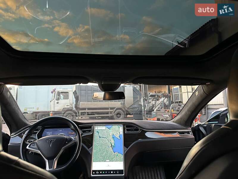 Лифтбек Tesla Model S 2015 в Одессе