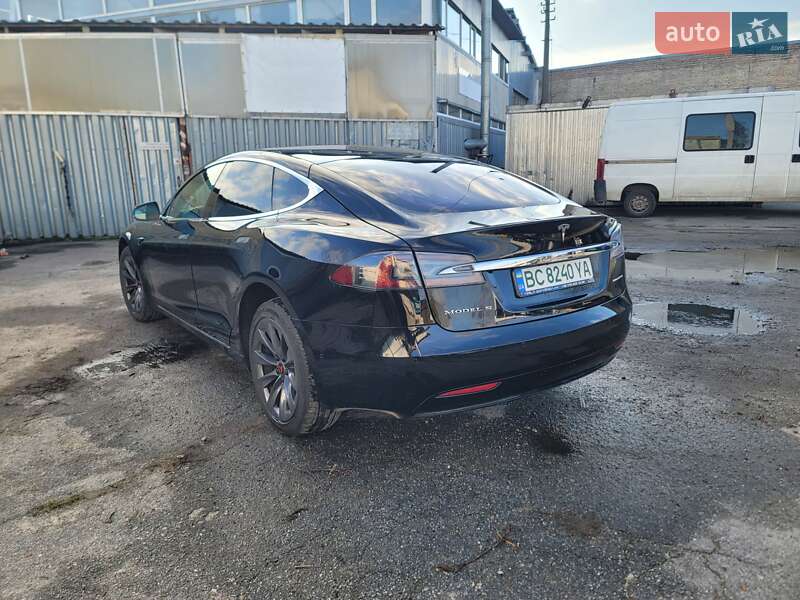 Лифтбек Tesla Model S 2019 в Броварах