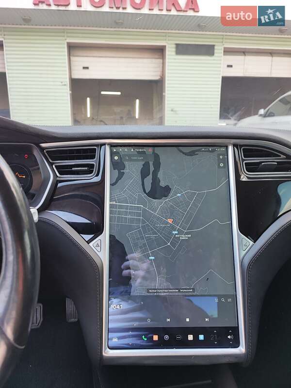 Лифтбек Tesla Model S 2016 в Николаеве фото 9 Лифтбек Tesla Model S 2016 в Николаеве