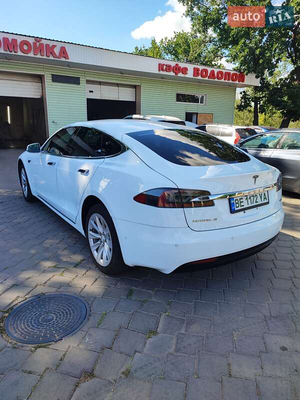 Лифтбек Tesla Model S 2016 в Николаеве фото 4 Лифтбек Tesla Model S 2016 в Николаеве