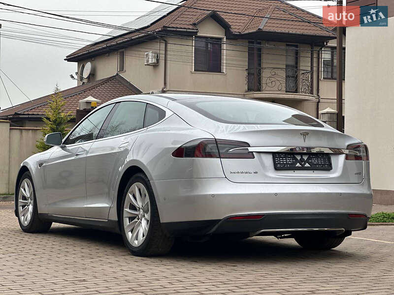 Лифтбек Tesla Model S 2015 в Одессе
