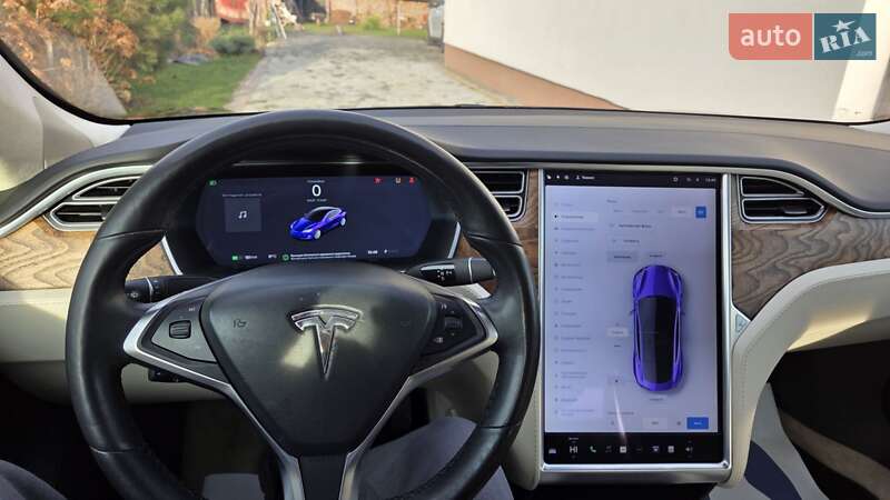 Лифтбек Tesla Model S 2018 в Луцке