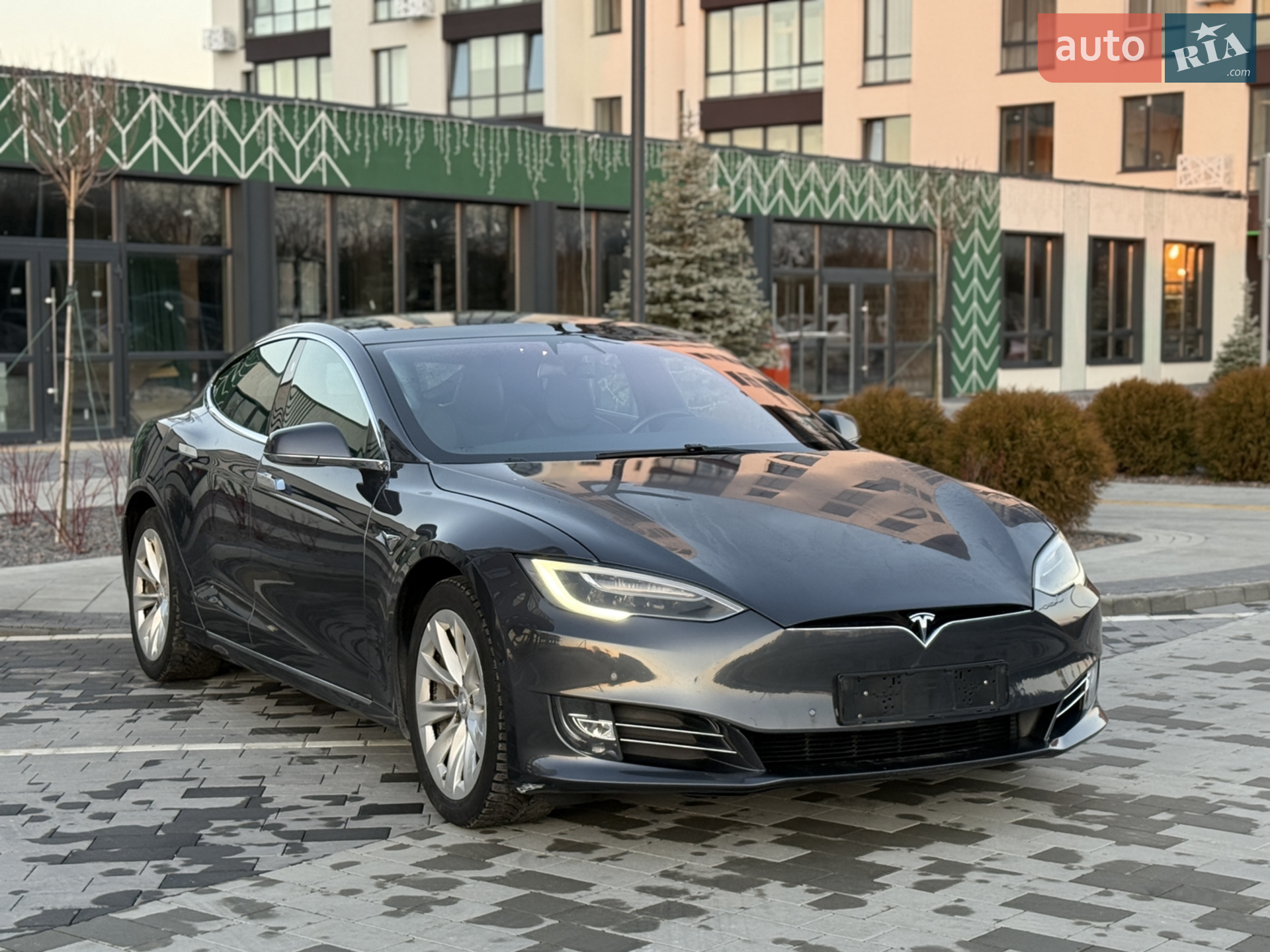 2018 Tesla Model S - мініатюра 3