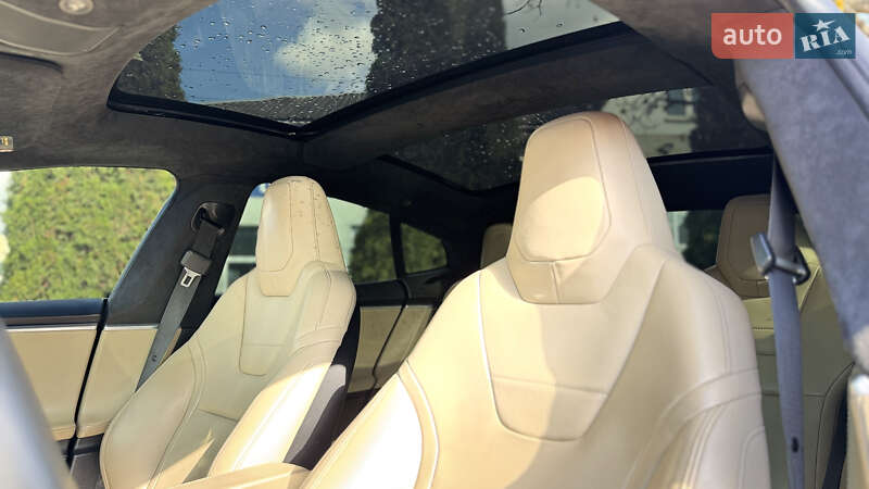 Лифтбек Tesla Model S 2014 в Ивано-Франковске