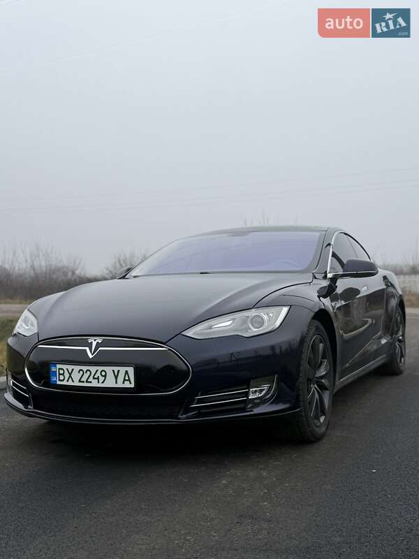 Лифтбек Tesla Model S 2014 в Хмельницком фото 4 Лифтбек Tesla Model S 2014 в Хмельницком