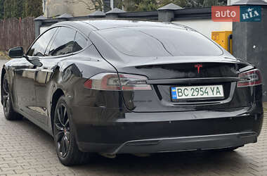 Лифтбек Tesla Model S 2014 в Львове