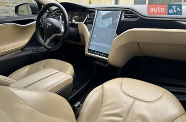 Лифтбек Tesla Model S 2014 в Львове