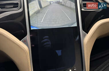 Лифтбек Tesla Model S 2014 в Львове