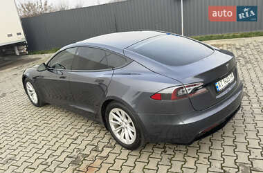 Лифтбек Tesla Model S 2022 в Коломые