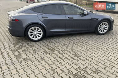 Лифтбек Tesla Model S 2022 в Коломые