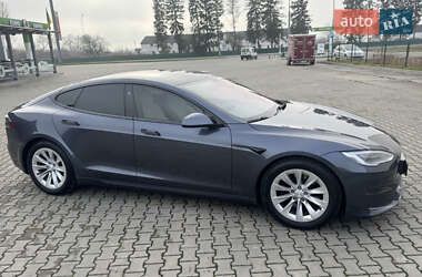 Лифтбек Tesla Model S 2022 в Коломые