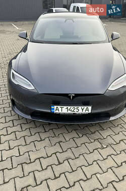 Лифтбек Tesla Model S 2022 в Коломые