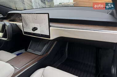 Лифтбек Tesla Model S 2022 в Коломые