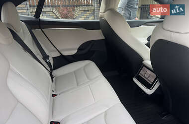 Лифтбек Tesla Model S 2022 в Коломые