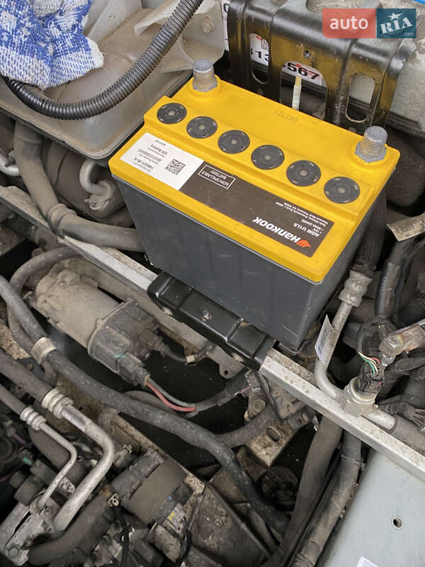 Лифтбек Tesla Model S 2016 в Житомире фото 12 Лифтбек Tesla Model S 2016 в Житомире