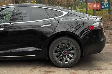 Ліфтбек Tesla Model S 2019 в Києві