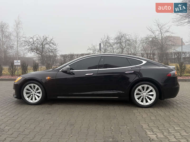Лифтбек Tesla Model S 2017 в Трускавце фото 11 Лифтбек Tesla Model S 2017 в Трускавце