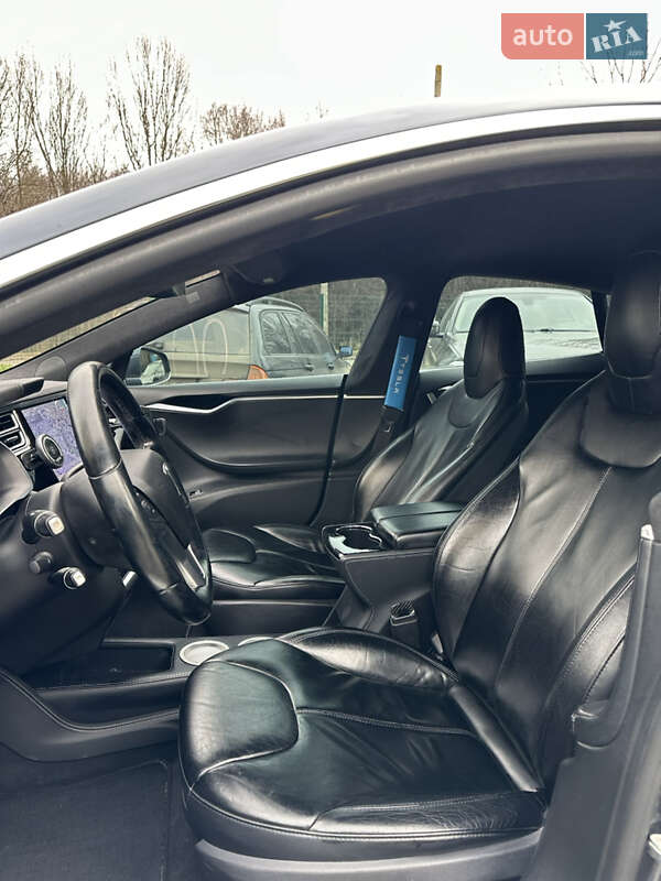 Лифтбек Tesla Model S 2014 в Хмельницком фото 7 Лифтбек Tesla Model S 2014 в Хмельницком