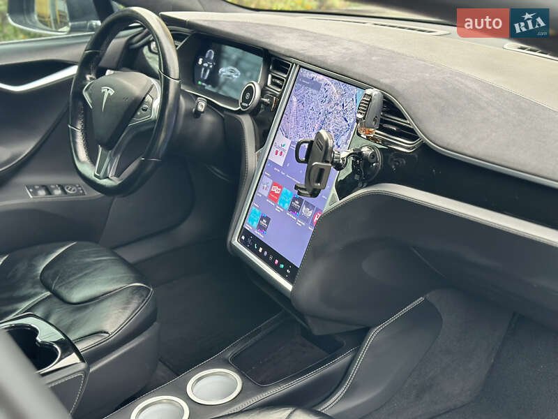 Лифтбек Tesla Model S 2014 в Хмельницком фото 10 Лифтбек Tesla Model S 2014 в Хмельницком