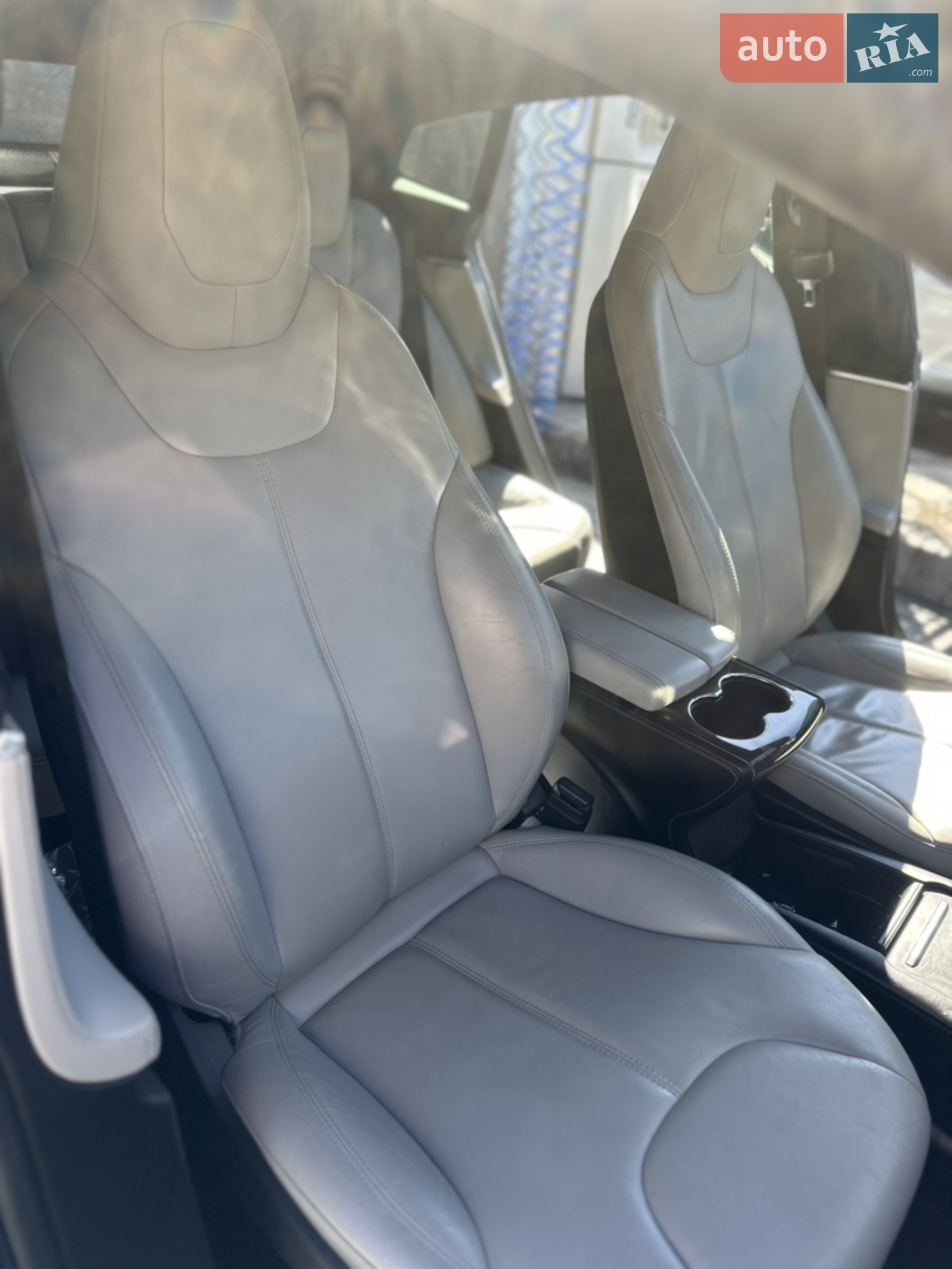 2015 Tesla Model S - мініатюра 20