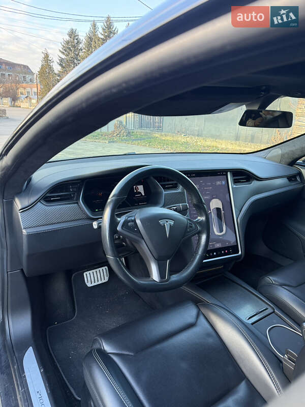 Ліфтбек Tesla Model S 2019 в Тячеві