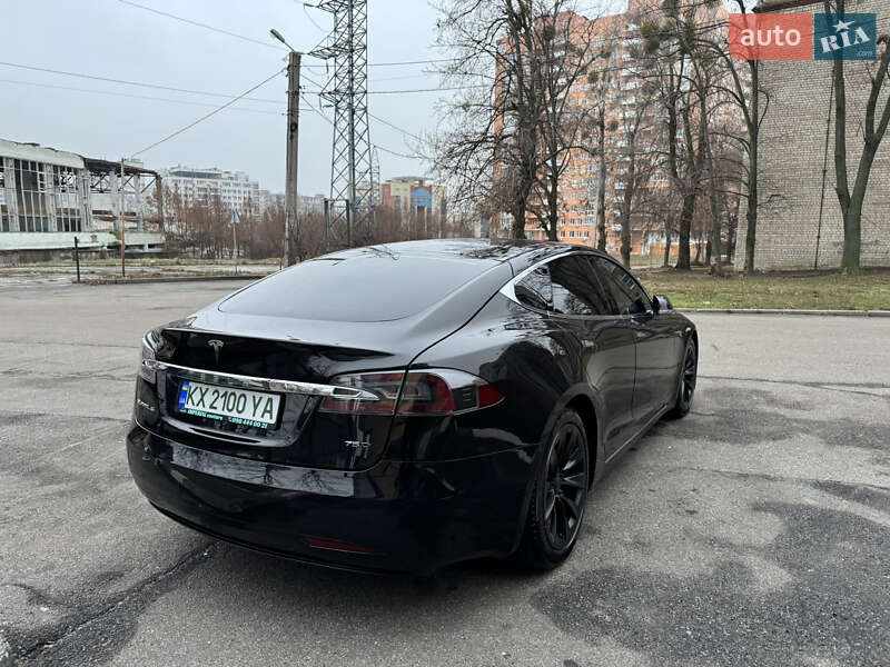 Лифтбек Tesla Model S 2016 в Харькове