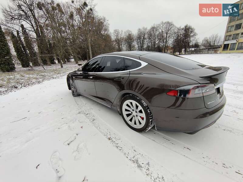 Ліфтбек Tesla Model S 2013 в Ставищі