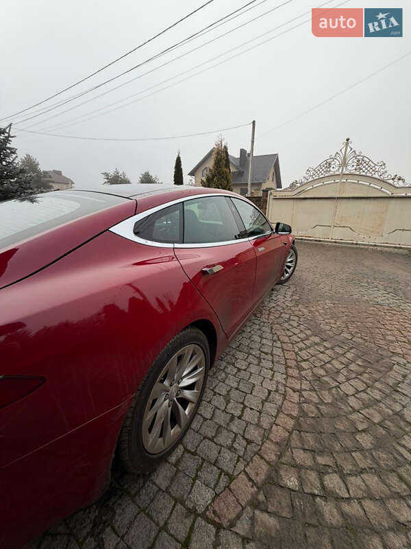 Лифтбек Tesla Model S 2018 в Тернополе