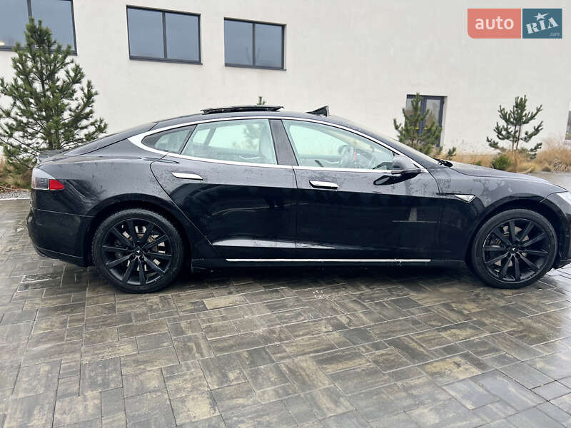 Лифтбек Tesla Model S 2015 в Луцке фото 10 Лифтбек Tesla Model S 2015 в Луцке