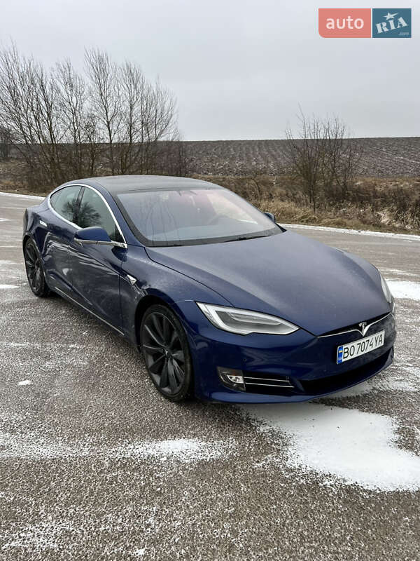 Лифтбек Tesla Model S 2020 в Тернополе