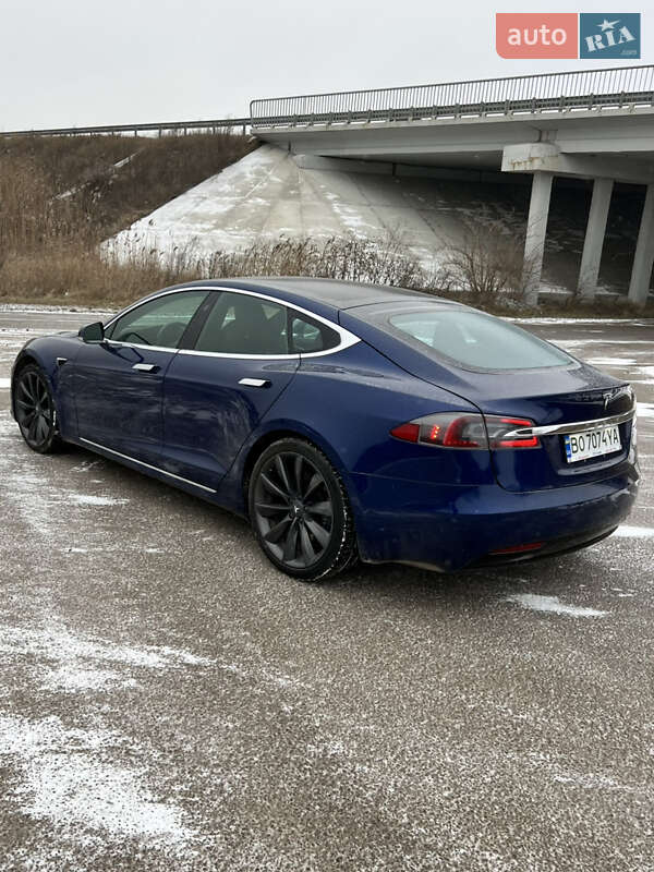 Лифтбек Tesla Model S 2020 в Тернополе
