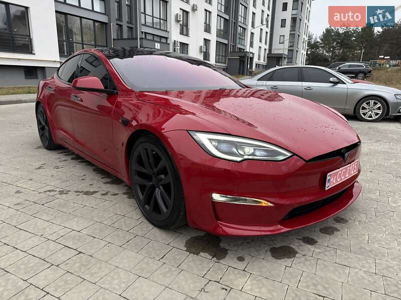 Лифтбек Tesla Model S 2021 в Львове