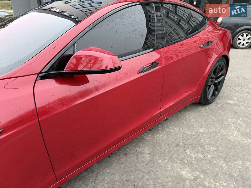 Лифтбек Tesla Model S 2021 в Львове