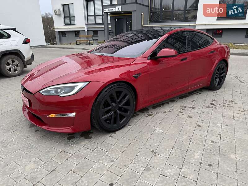 Лифтбек Tesla Model S 2021 в Львове