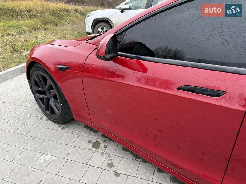 Лифтбек Tesla Model S 2021 в Львове