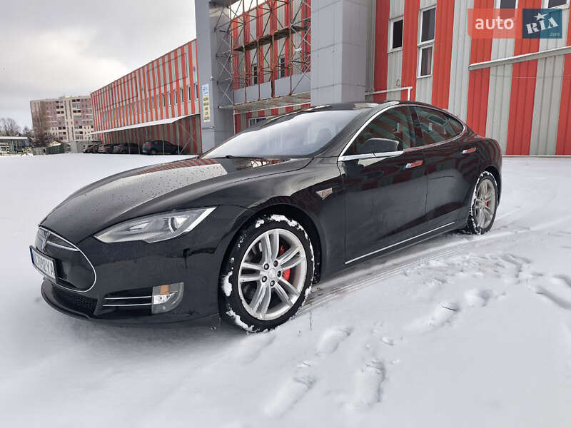 Ліфтбек Tesla Model S 2014 в Харкові