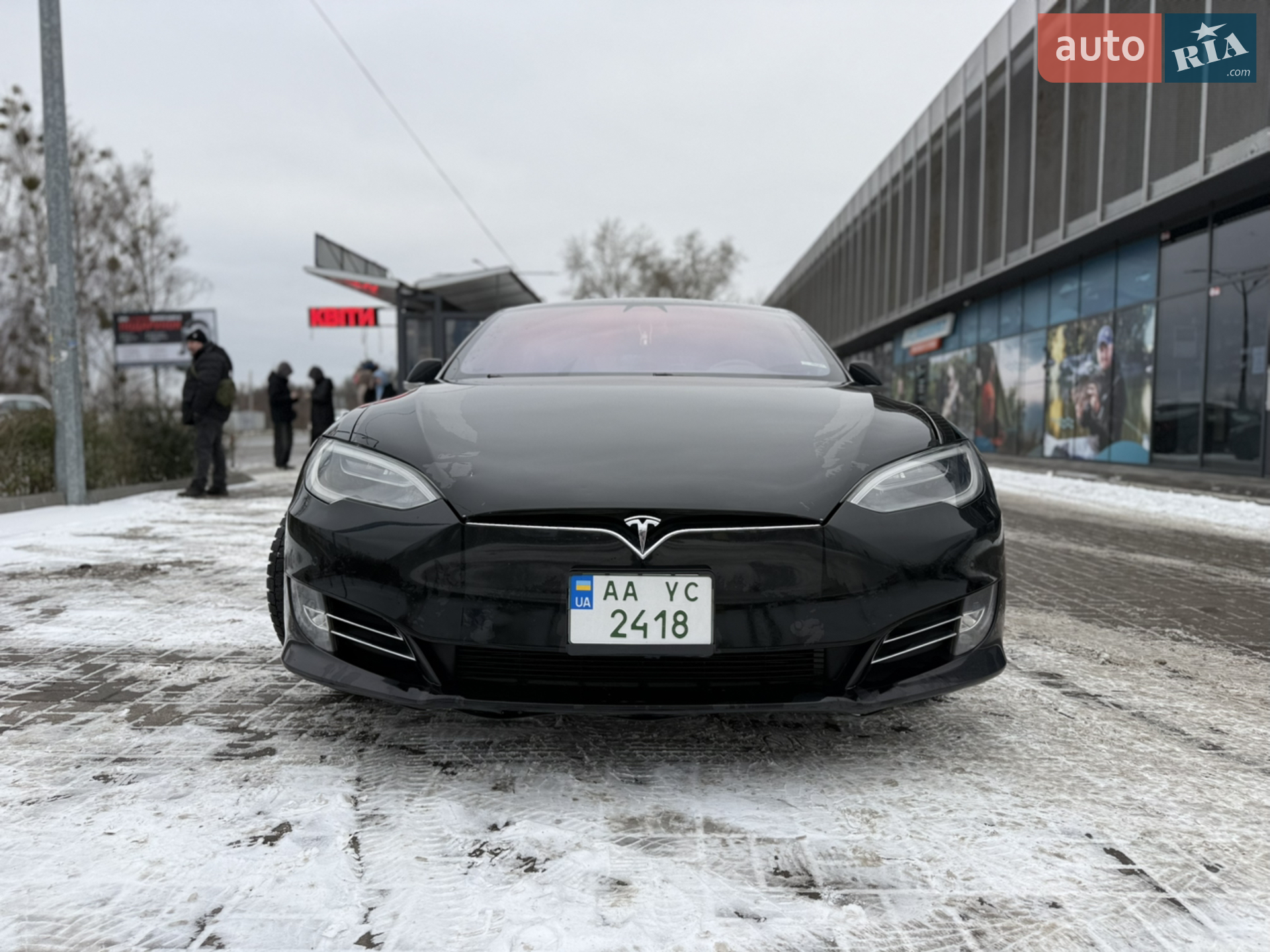 Tesla Model S 2017 VIN 5YJSA1E14HF209722 фото оголошення 2 з 99