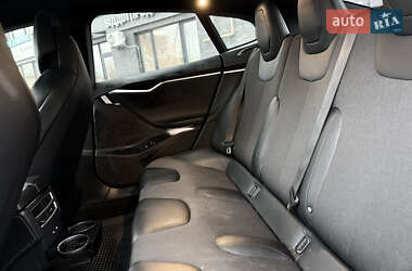 Ліфтбек Tesla Model S 2017 в Києві