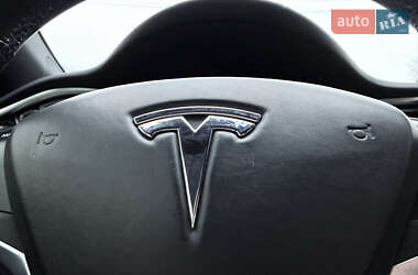 Ліфтбек Tesla Model S 2017 в Києві