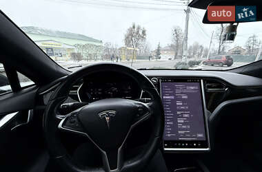 Ліфтбек Tesla Model S 2017 в Києві