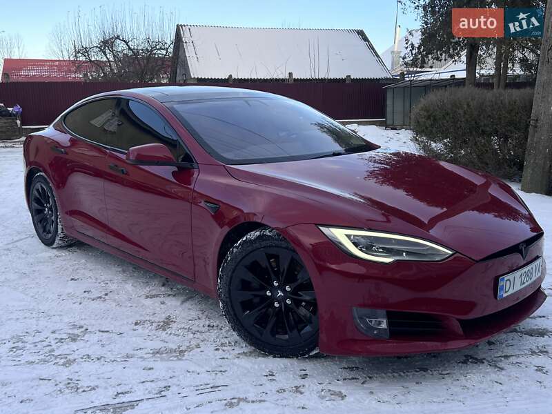 Tesla Model S 2017