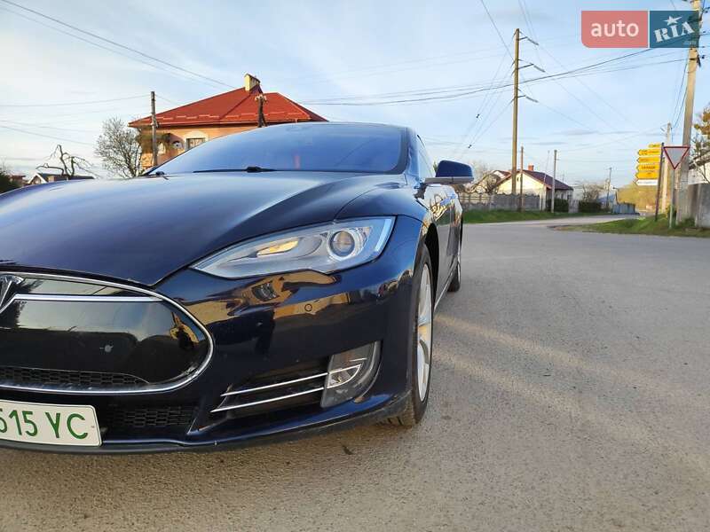 Ліфтбек Tesla Model S 2014 в Пустомитах фото 5 Ліфтбек Tesla Model S 2014 в Пустомитах