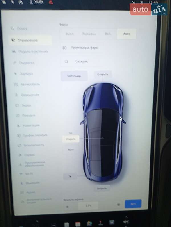 Лифтбек Tesla Model S 2013 в Нововолынске