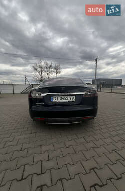 Лифтбек Tesla Model S 2013 в Черновцах