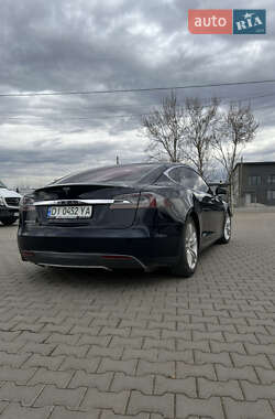 Лифтбек Tesla Model S 2013 в Черновцах