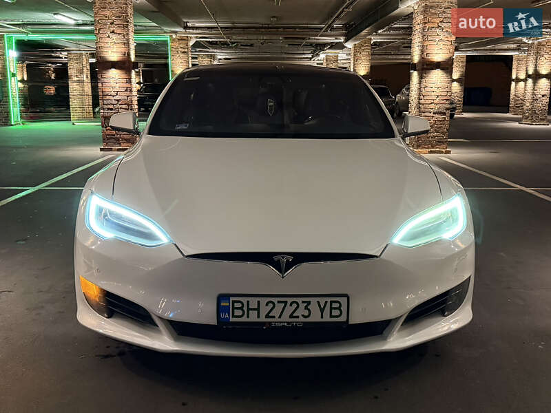 Tesla Model S 2017