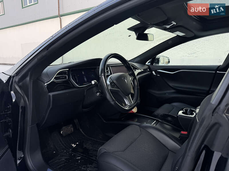 Ліфтбек Tesla Model S 2017 в Вінниці